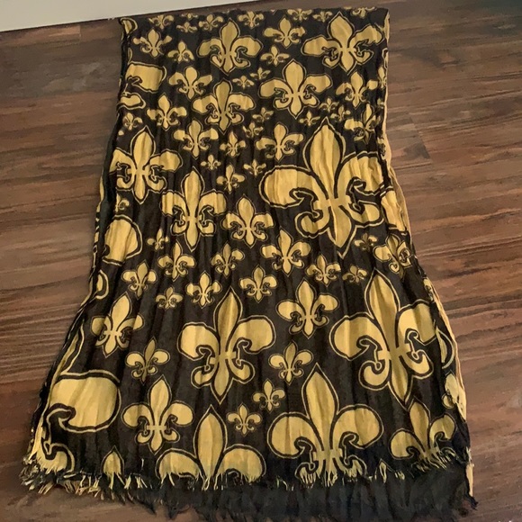 3 Layer Fleur Di Lis Scarf/Shawl - Picture 1 of 6